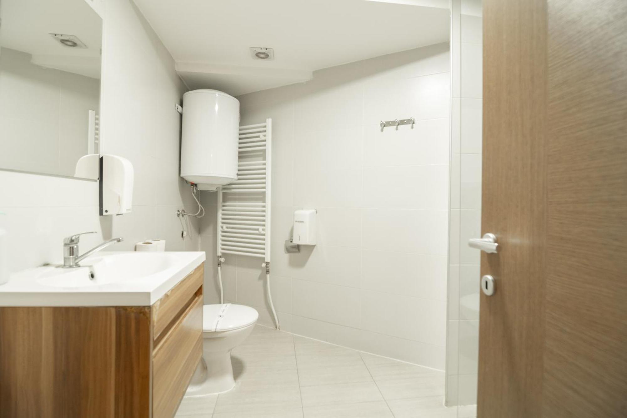 The One Apart Hotel Luxury Suites & Apartments Skopje Luaran gambar
