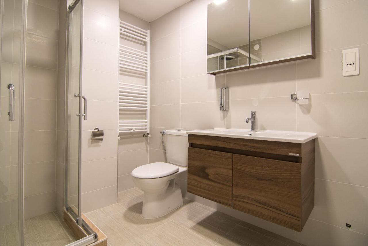The One Apart Hotel Luxury Suites & Apartments Skopje Luaran gambar